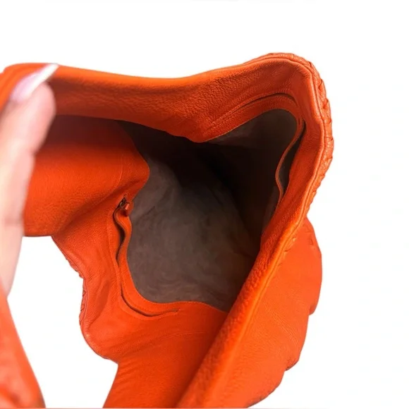 BOTTEGA VENETA 1Cervo Deerskin Large Hobo, Tangerine - Picture 5 of 14